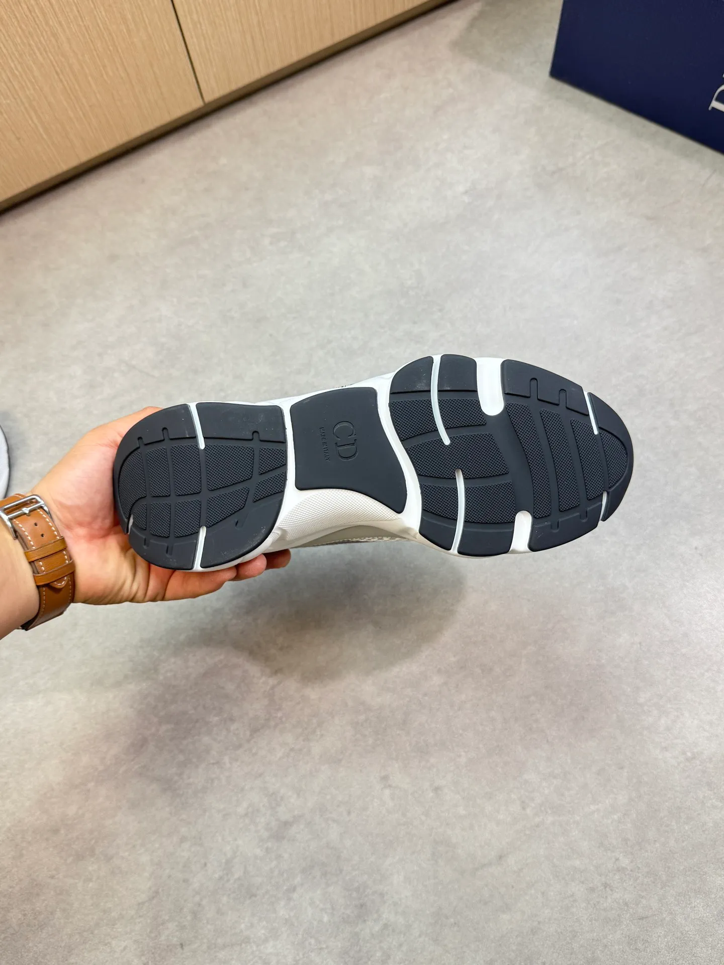 Factory price: 460💰[Dior] Dior - high-end quality original order 🔍🔍🔍 casual sports shoes - upper: 🔝 stone pattern calfskin, high silk mesh canvas, brand totem cloth, tongue and heel; reflective brand webbing - lining: brand canvas - original: ultra-light T men's shoes 💰U foam rubber; two-color molded outsole -Ultra-high quality control·Fine workmanship: highlighted (high-end·nobility·grade) -Size: 39-44 (38, 45, 46, 47, can be customized)·D9285